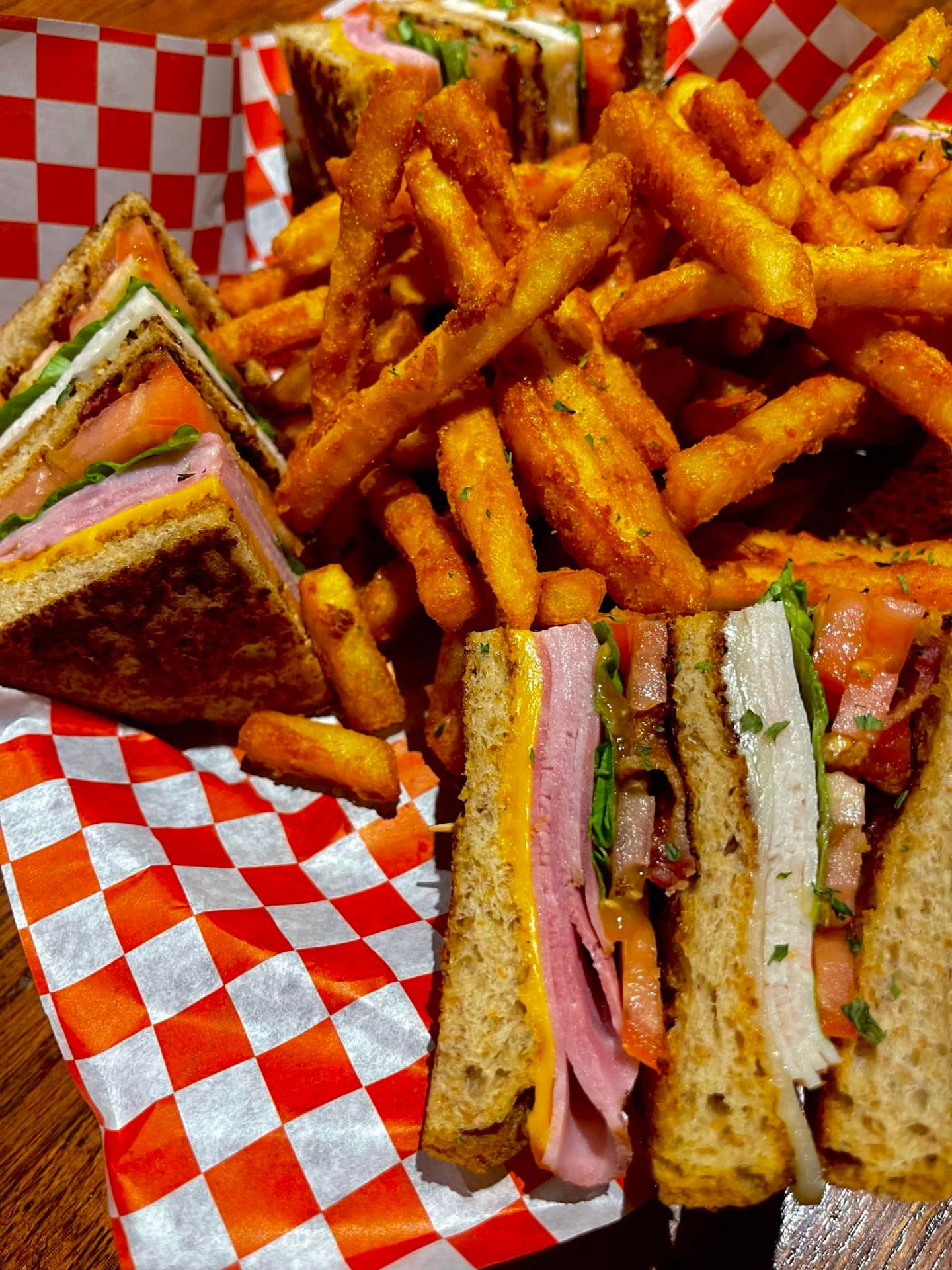 Sandwiches & Salads